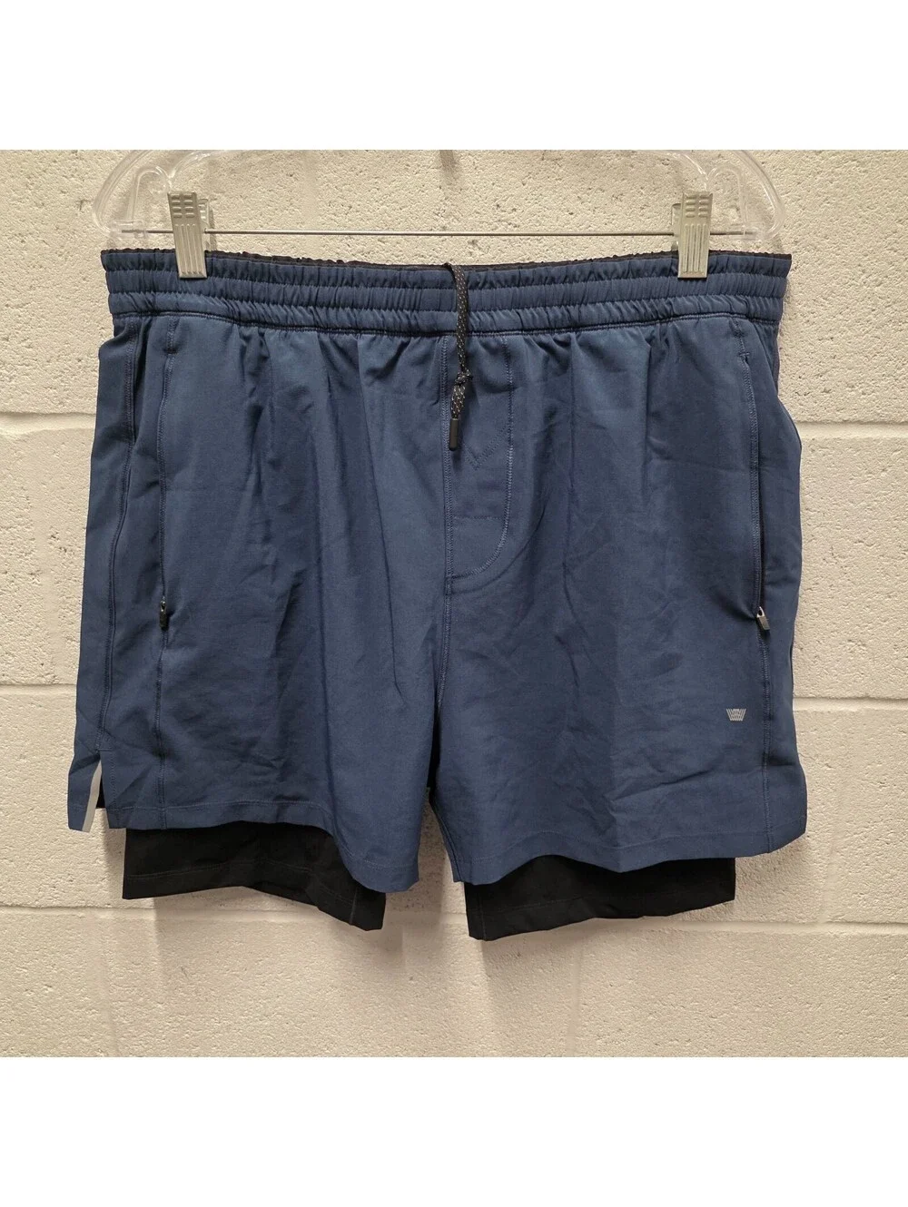 Mack Weldon Stratus Active Performance Shorts Size Large lined Navy blue